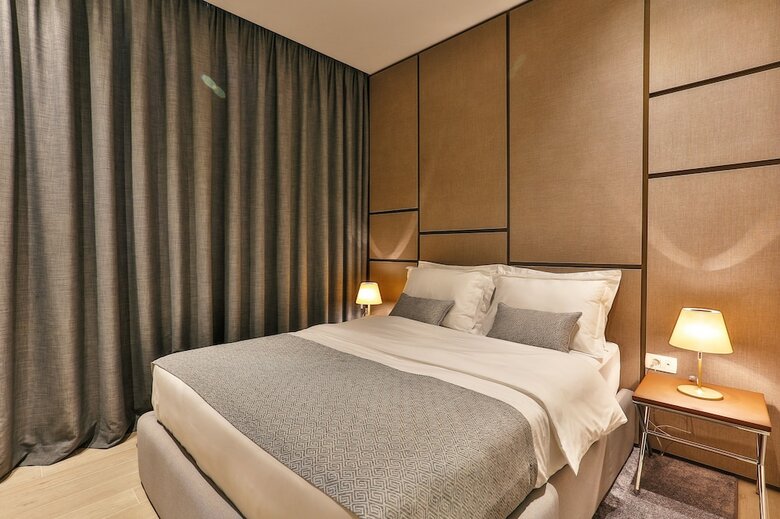 Avanti Hotel & Spa