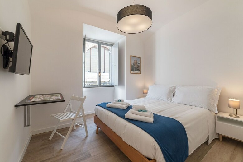 Hotel Roma Station House