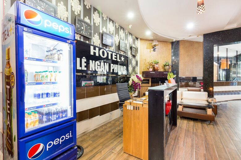 Oyo 560 Le Ngan Phung Hotel
