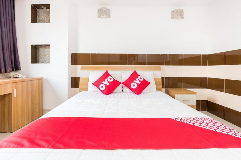Oyo 560 Le Ngan Phung Hotel