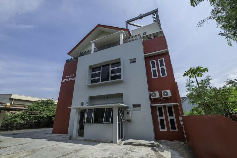 Hostal Oyo 2132 Pondok Avicenna
