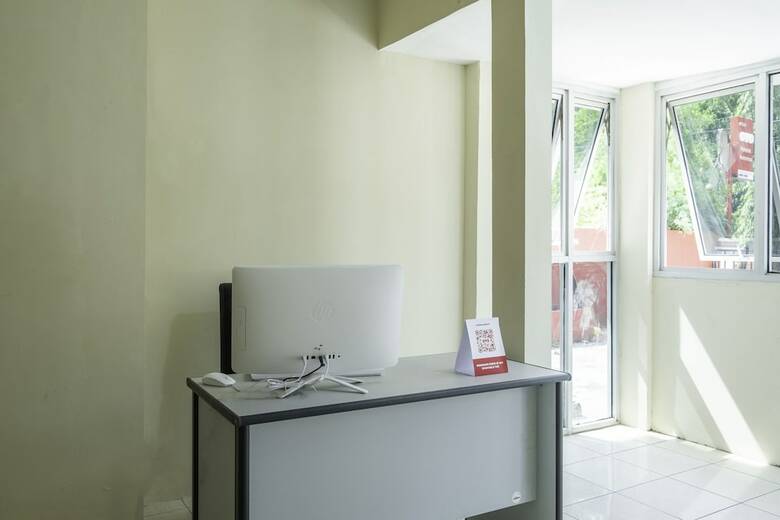 Hostal Oyo 2132 Pondok Avicenna
