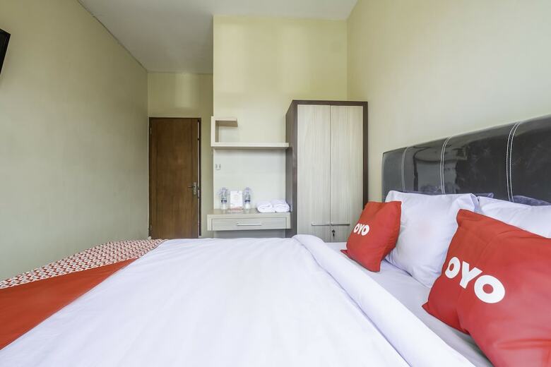Hostal Oyo 2132 Pondok Avicenna