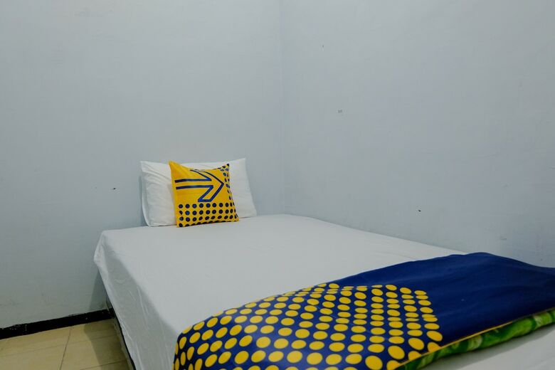 Hostal Spot On 1711 Serayu Sumbersari Residence
