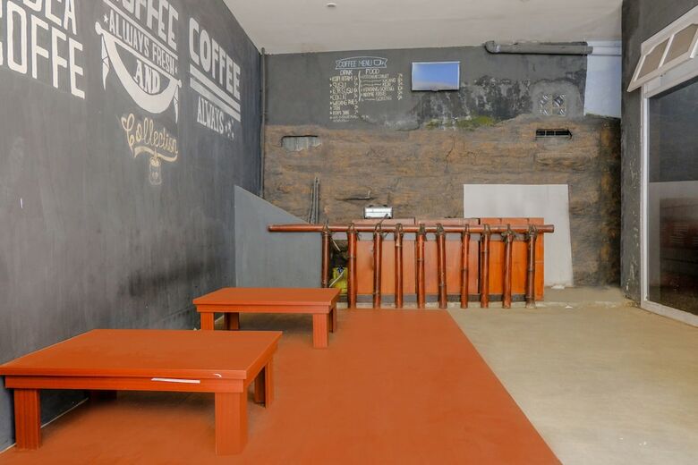 Hostal Spot On 1711 Serayu Sumbersari Residence