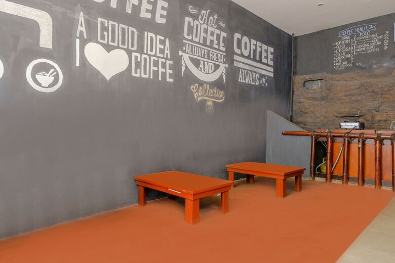 Hostal Spot On 1711 Serayu Sumbersari Residence