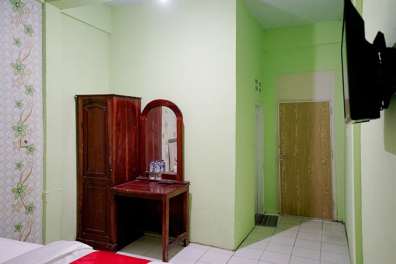 Hostal Oyo 1531 Hotel Aini