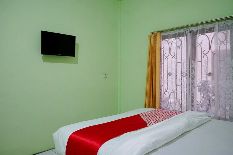 Hostal Oyo 1531 Hotel Aini
