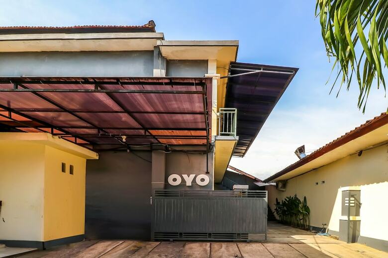 Hotel Oyo 2178 Merthan House