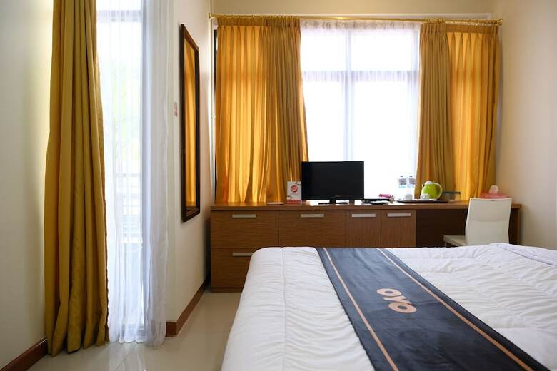 Oyo 1612 Hotel Central City
