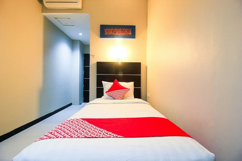 Oyo 1729 I-shine Hotel