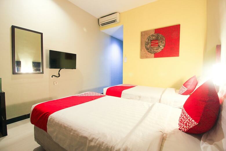 Oyo 1729 I-shine Hotel