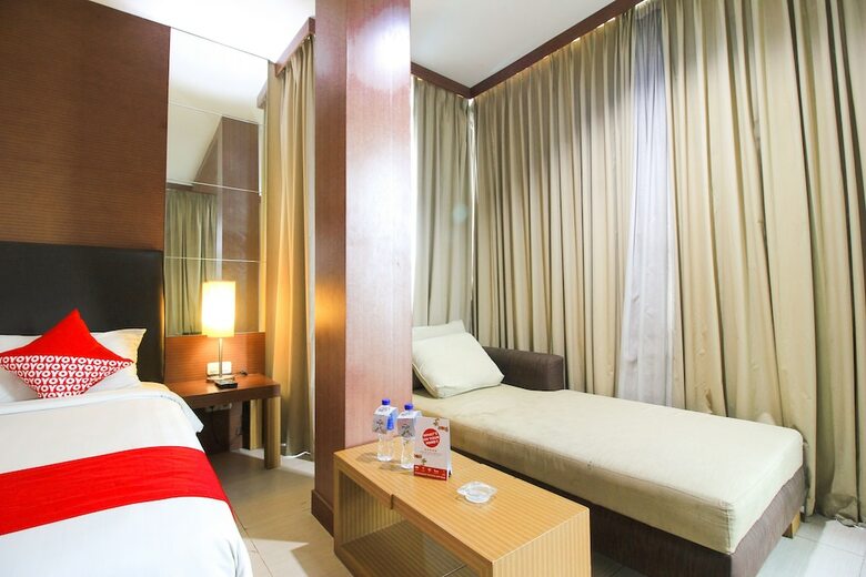 Oyo 1729 I-shine Hotel