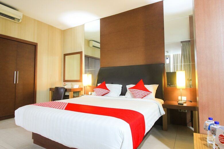 Oyo 1729 I-shine Hotel