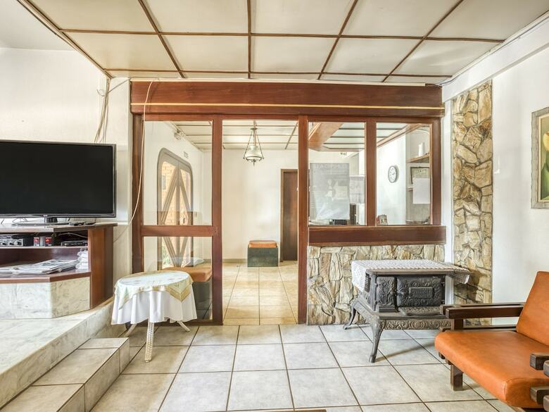 Oyo Hotel Bombei