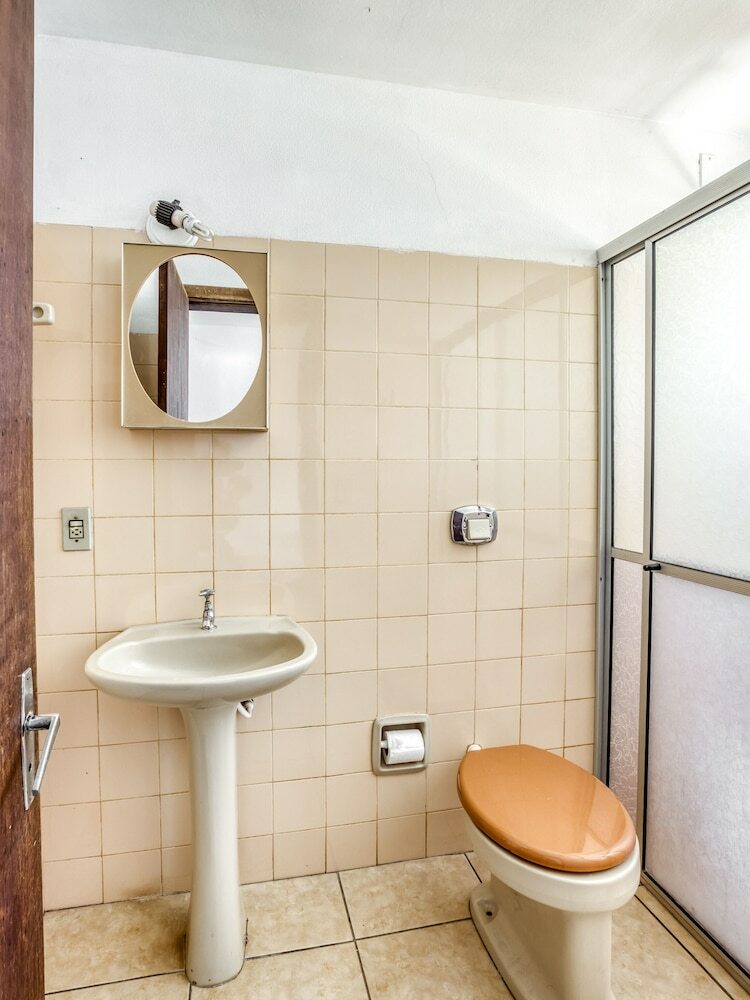 Oyo Hotel Bombei
