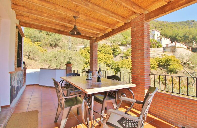 1066 Villa Laero