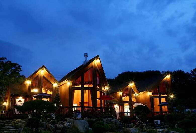 Muju Island Pension