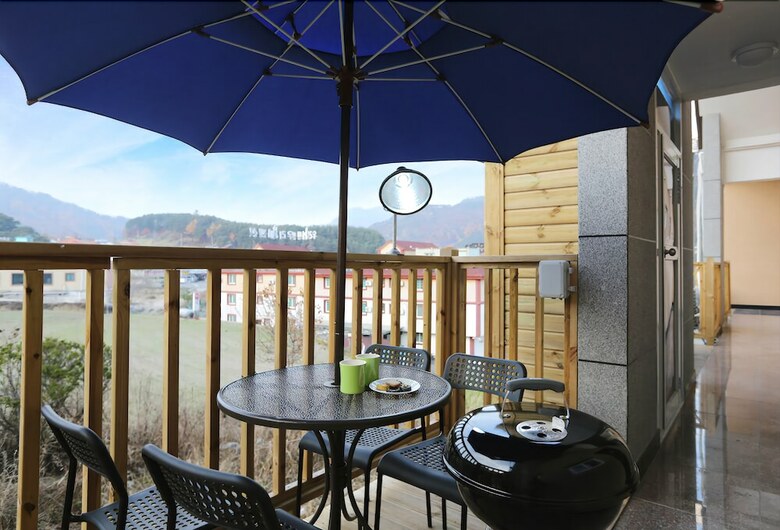 Muju Island Pension