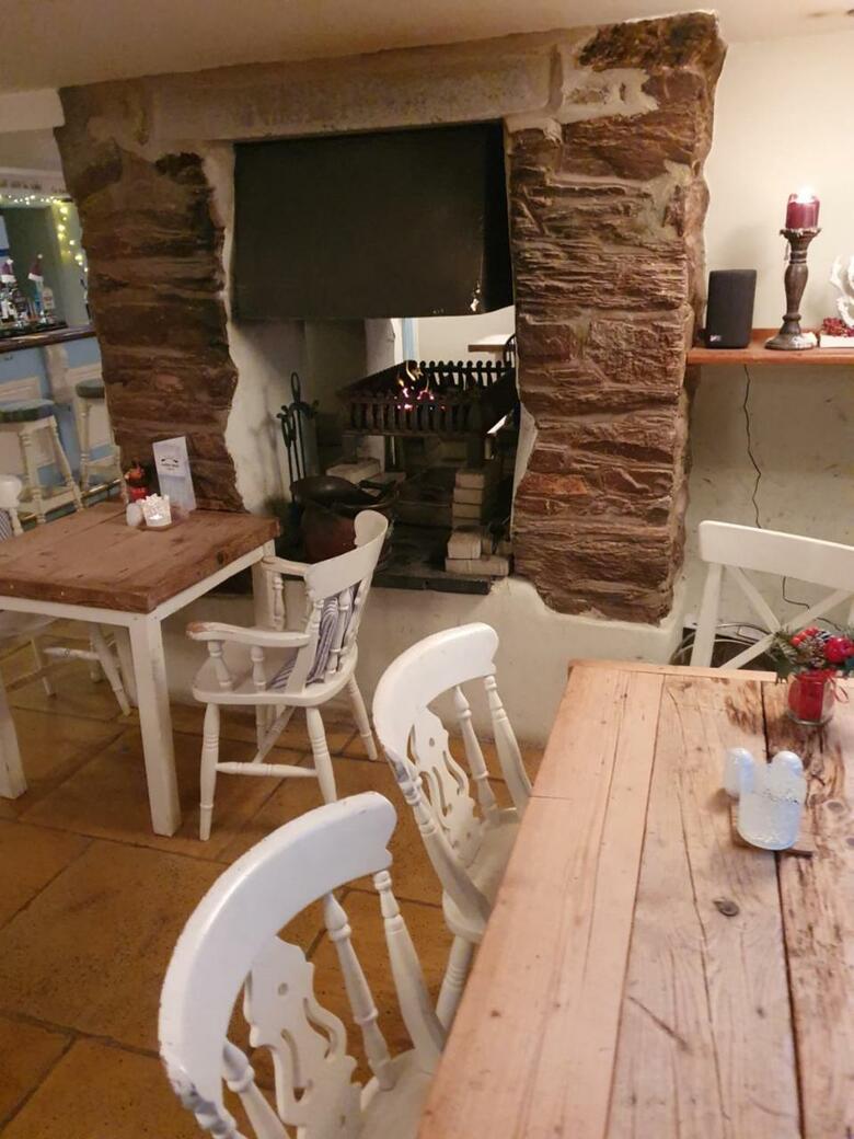 Posada Halfway House Inn