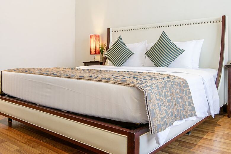 Hotel Clover Haus Sukhumvit 33 By Favstay