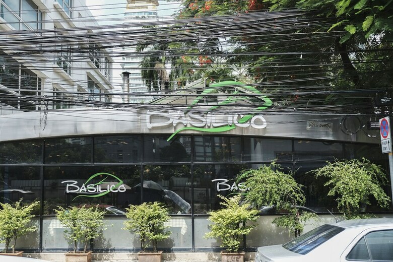 Hotel Clover Haus Sukhumvit 33 By Favstay