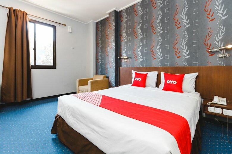 Hostal Capital O 2009 Hotel Charisma Marine