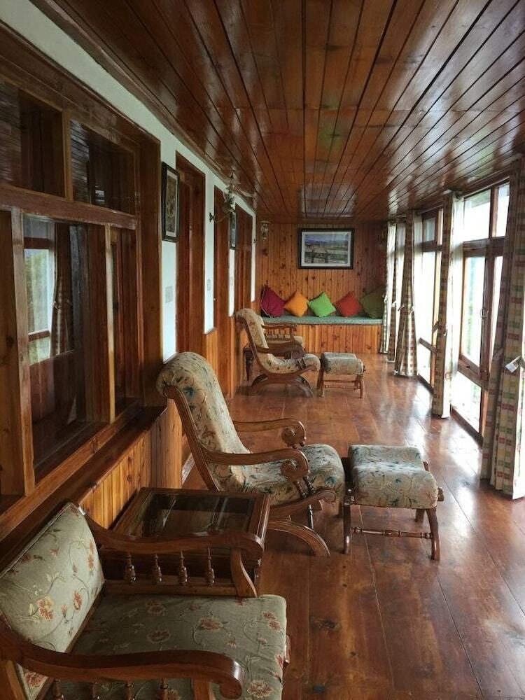 Hotel Banjara Cottage And Retreat Sojha