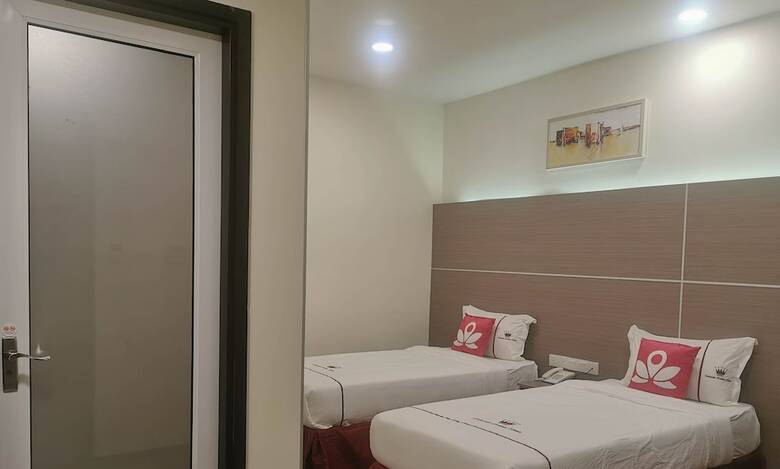 Hotel Zen Rooms Ambassador Residence