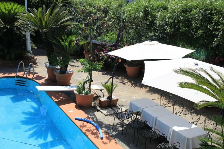 Hotel Villa Amalia Resort
