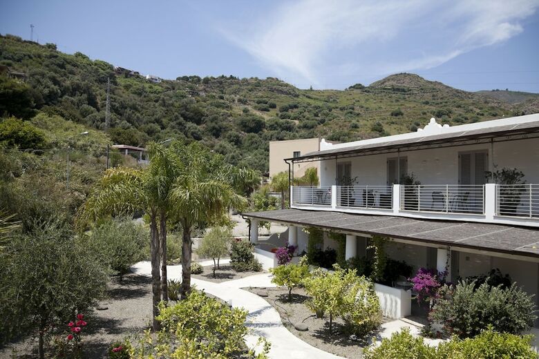 Hotel Mea - Aeolian Charme