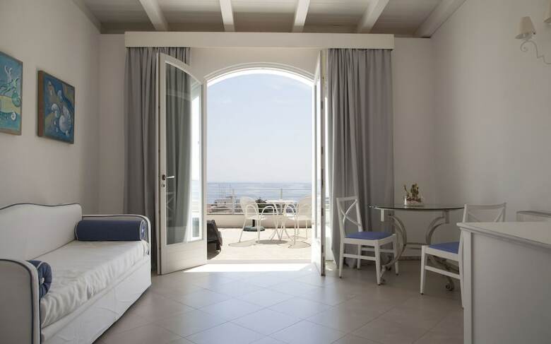 Hotel Mea - Aeolian Charme
