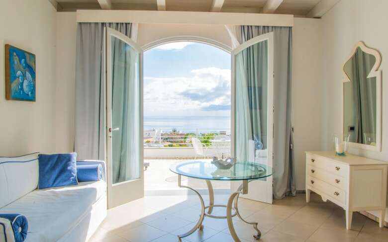 Hotel Mea - Aeolian Charme