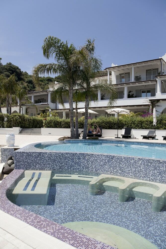 Hotel Mea - Aeolian Charme