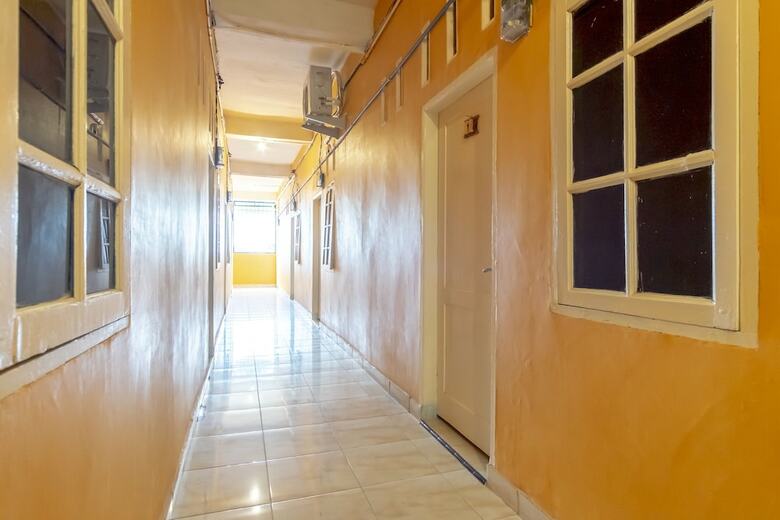 Hotel Oyo 2158 Arista Residence Syariah