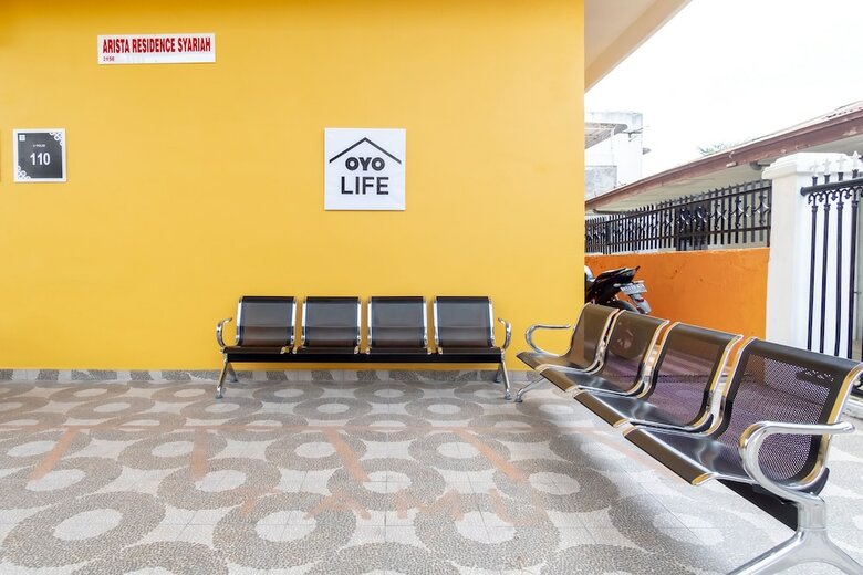 Hotel Oyo 2158 Arista Residence Syariah