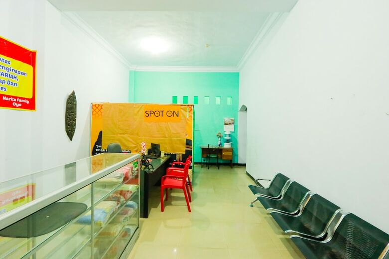 Hostal Spot On 1797 Narita Family Residence