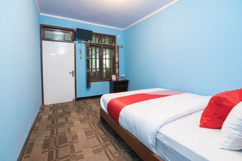 Hotel Oyo 1852 Intan Bromo Homestay
