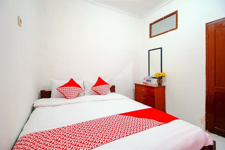 Hotel Oyo 1788 House 24