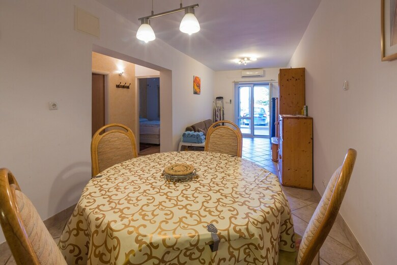 Apartment Mirjana