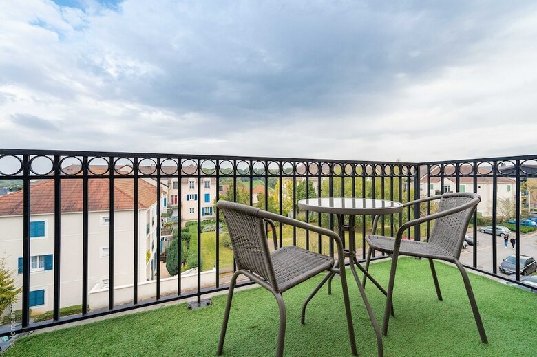 Apartamentos Plaza Ferme 01