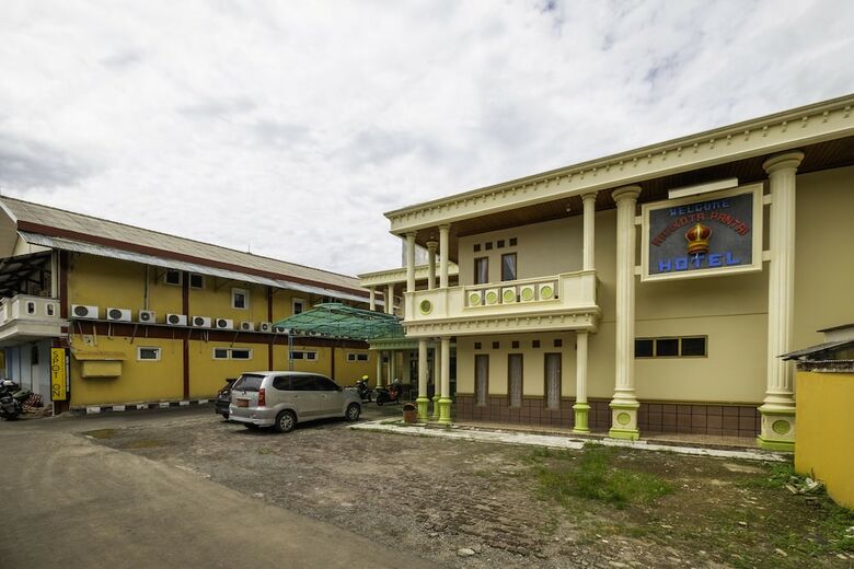 Hostal Spot On 1896 Hotel Mahkota Pantai