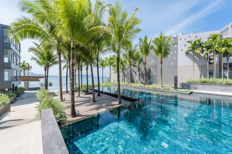 Hotel Oceanfront Beach Resort And Spa