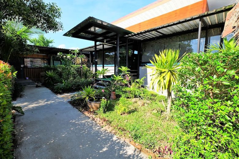Hostal Oyo 503 Phuket Numnoi
