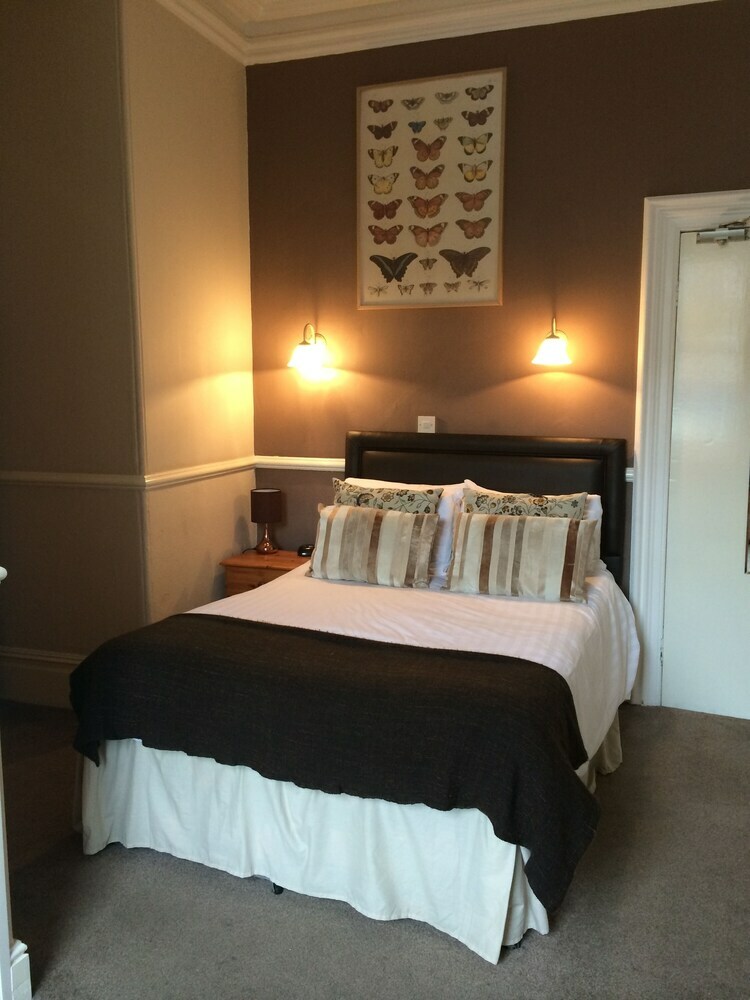 Bed & Breakfast Newcastle House Hotel