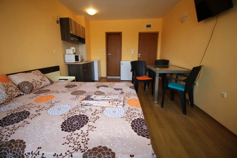 Apartment In Chateau Del Marina Apart Complex