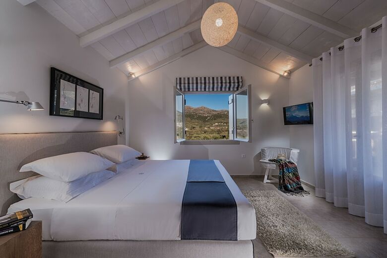 Hotel Avdou Retreat Collection