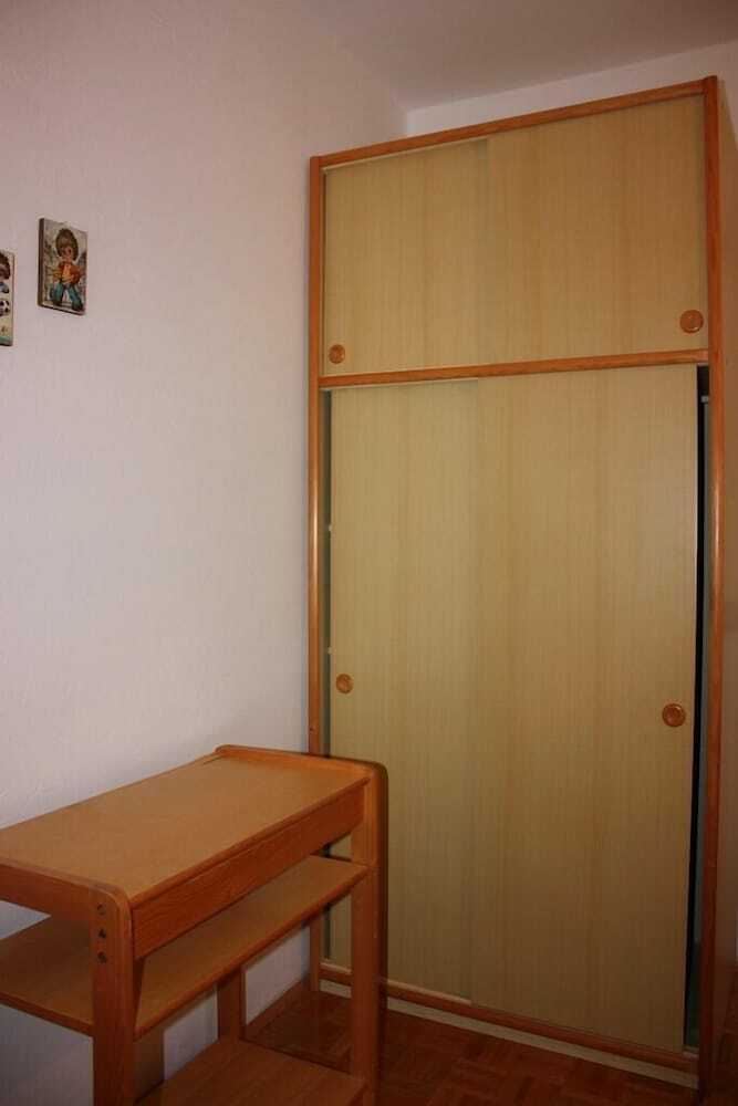 Dora Apartments