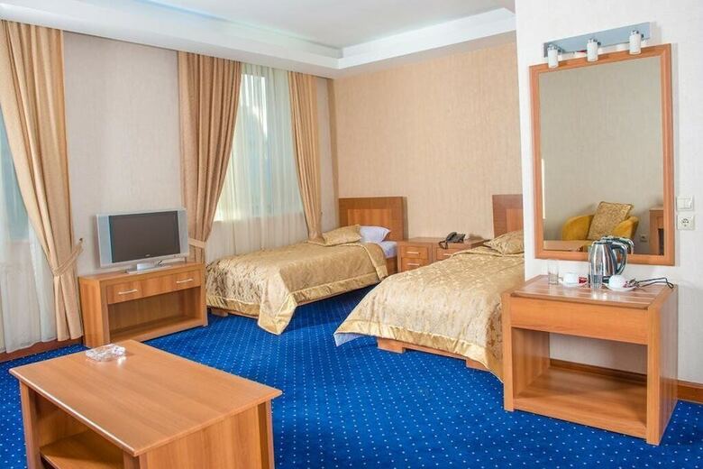Royal Vista Hotel