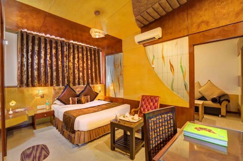 Hotel Grandeur Luxury Suites
